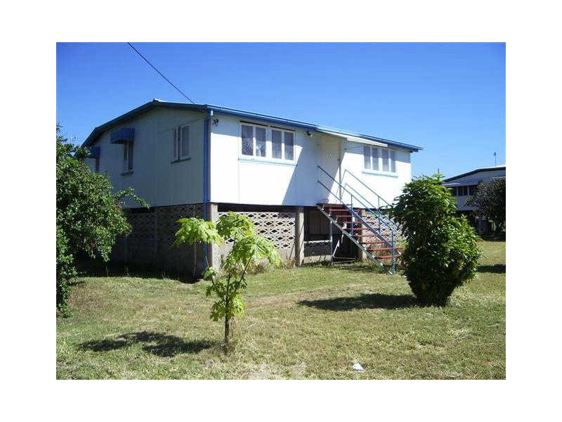 9 Strathmore Street, Collinsville QLD 4804