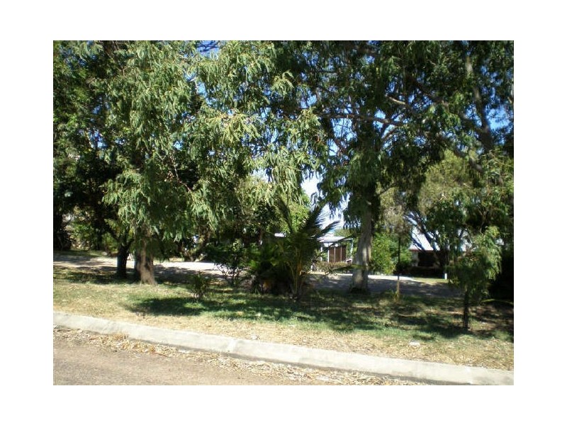 1/98 Williams Street, Bowen QLD 4805