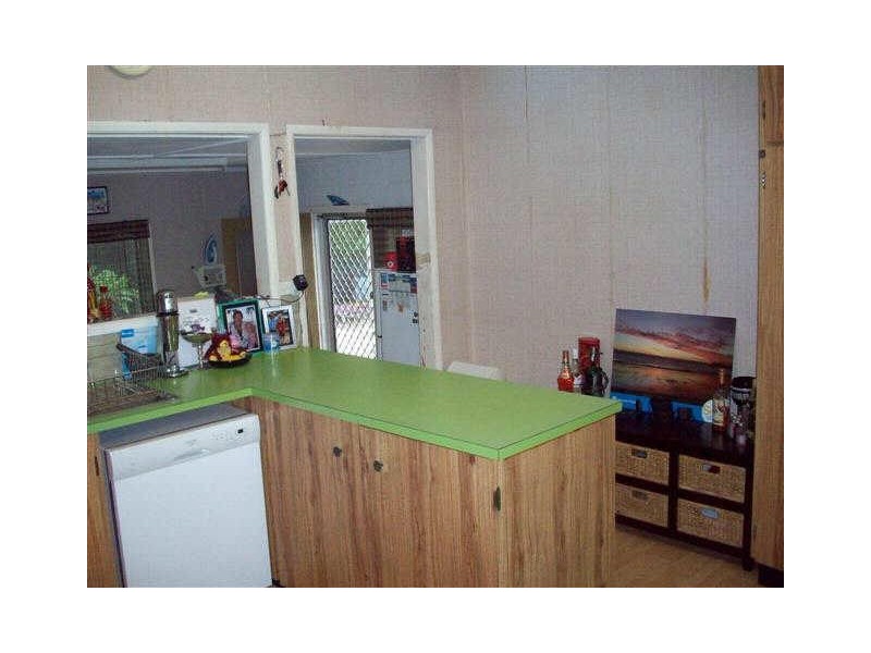 27 Murroona Street, Bowen QLD 4805