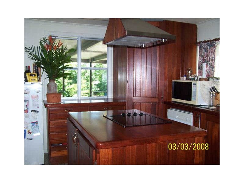 18 Seventh Avenue, Collinsville QLD 4804