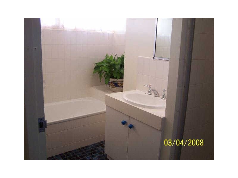 18 Seventh Avenue, Collinsville QLD 4804