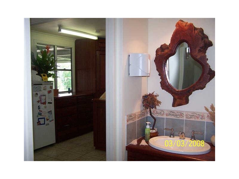 18 Seventh Avenue, Collinsville QLD 4804