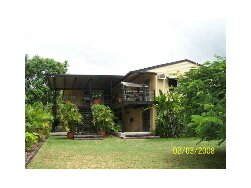 18 Seventh Avenue, Collinsville QLD 4804