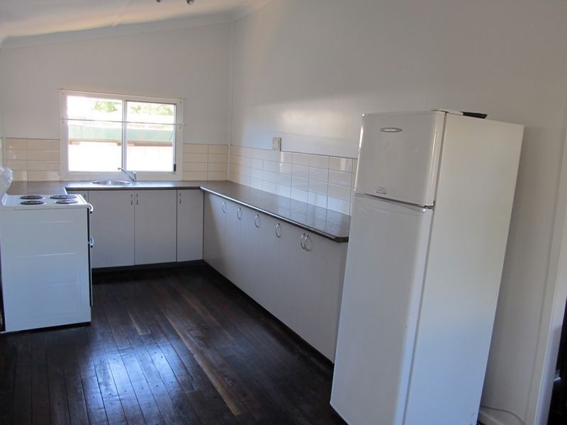 34 Creek Street, Bowen QLD 4805