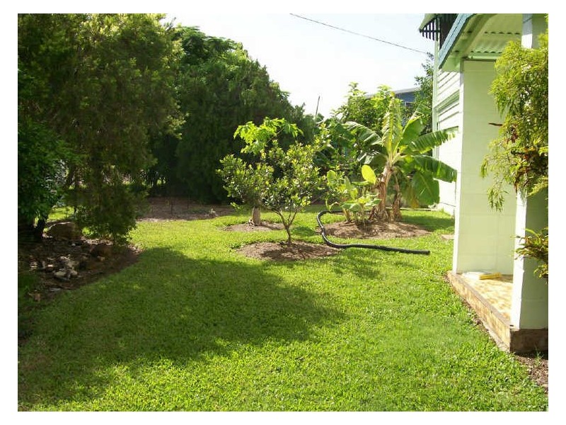 34 Pitcain Avenue, Brisk Bay QLD 4805