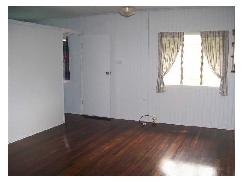 34 Pitcain Avenue, Brisk Bay QLD 4805