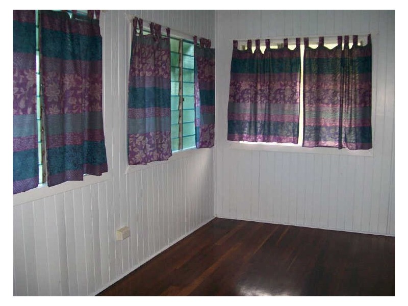 34 Pitcain Avenue, Brisk Bay QLD 4805
