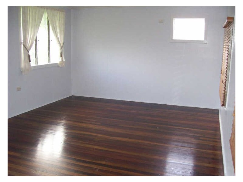 34 Pitcain Avenue, Brisk Bay QLD 4805