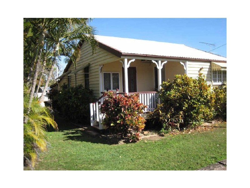 7 Gilbert Street, Bowen QLD 4805