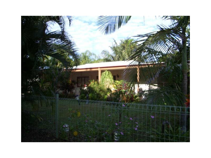 9 Holborne Street, Bowen QLD 4805