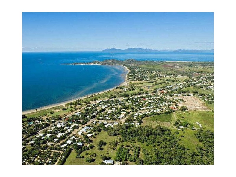 House D Seabreeze Estate, Bowen QLD 4805