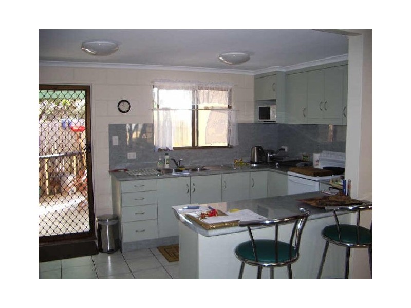 7/2a Powell Street, Bowen QLD 4805