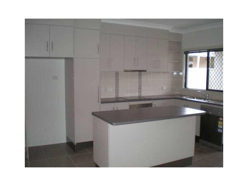 5/25 Don Street, Bowen QLD 4805