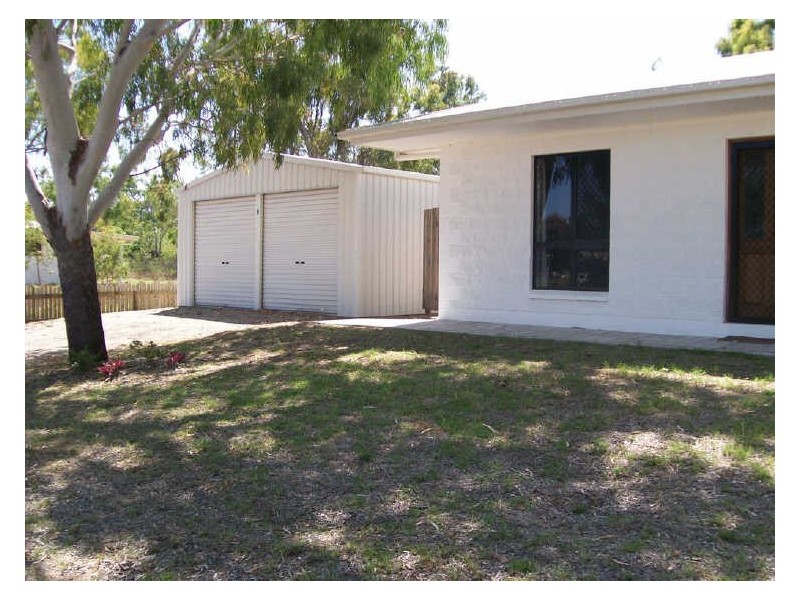 9 Crofton Street, Bowen QLD 4805