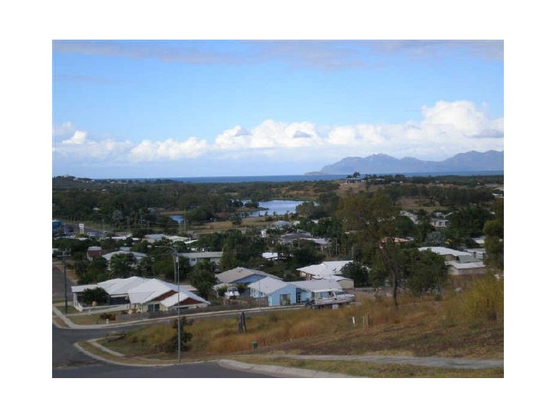 18 Tynwald Avenue, Bowen QLD 4805