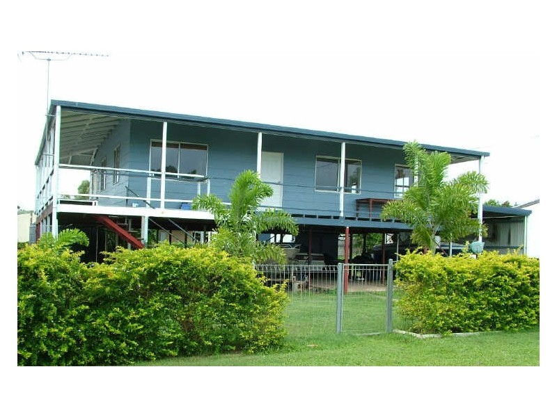 53 Whyte Avenue, Brisk Bay QLD 4805