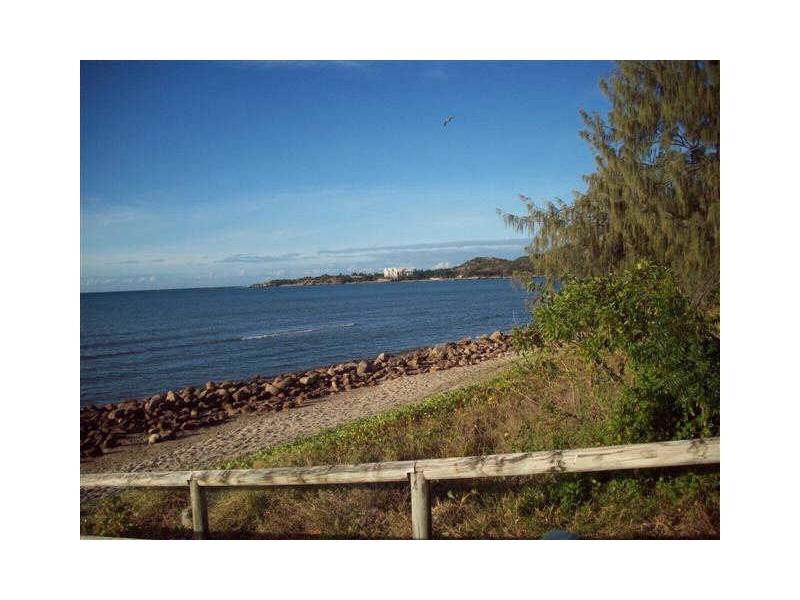 81 Horseshoe Bay Road, Bowen QLD 4805