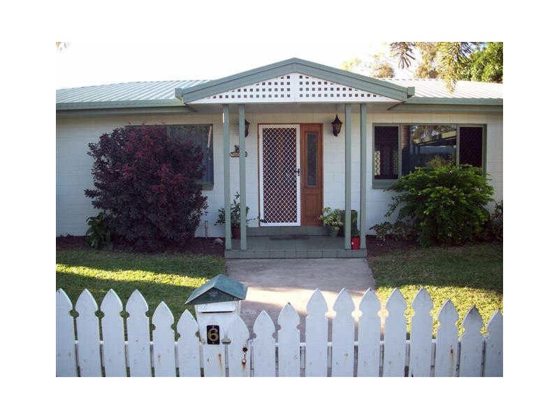 6 Oak Crescent, Bowen QLD 4805