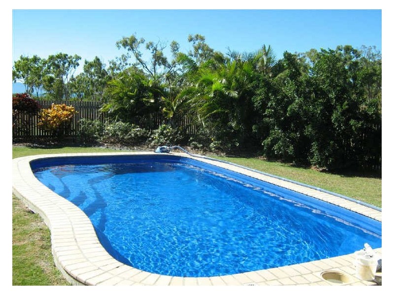 142 Ocean View Drive, Bowen QLD 4805