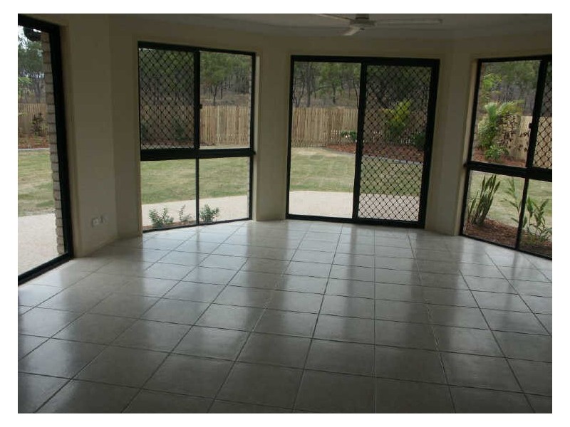 142 Ocean View Drive, Bowen QLD 4805