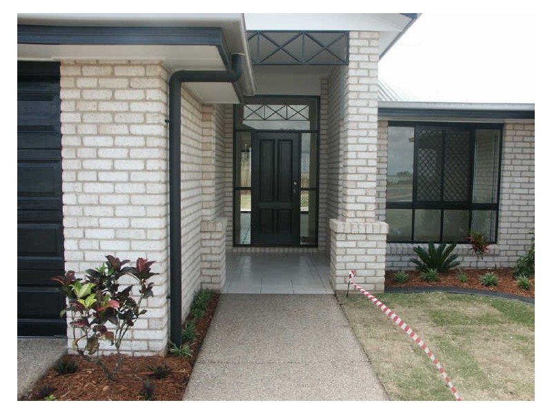 142 Ocean View Drive, Bowen QLD 4805