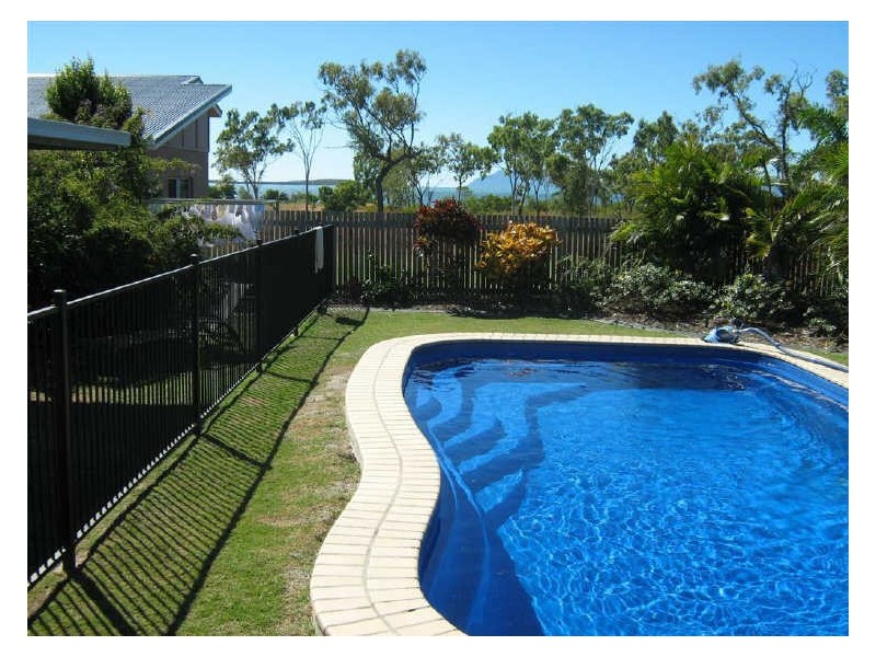 142 Ocean View Drive, Bowen QLD 4805