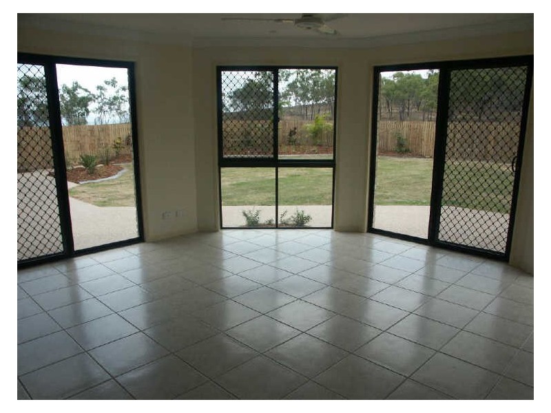 142 Ocean View Drive, Bowen QLD 4805