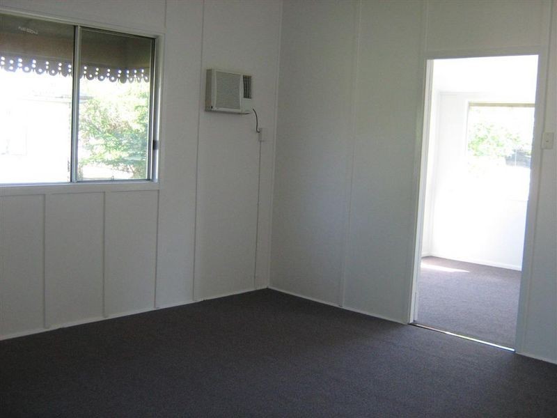 35 Railway Road, Collinsville QLD 4804