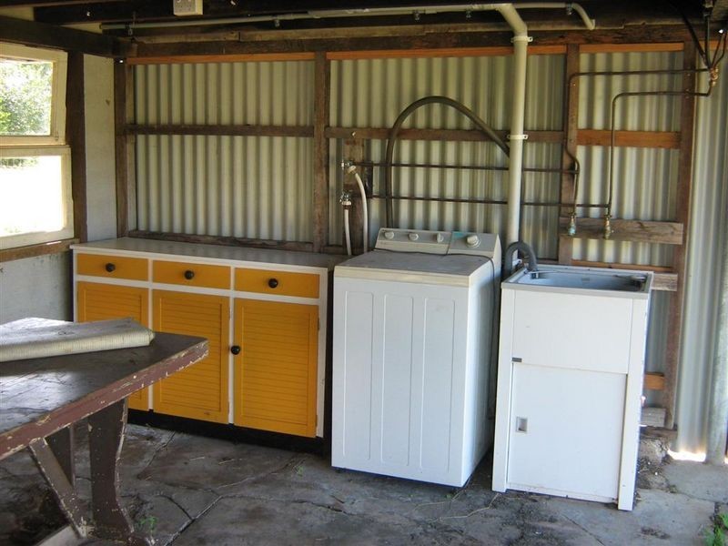 35 Railway Road, Collinsville QLD 4804