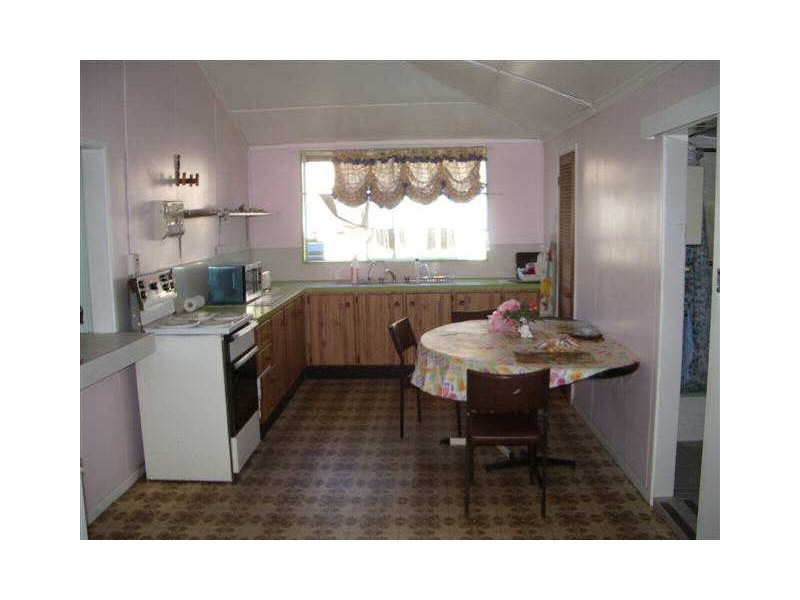 43 Pelican Street, Collinsville QLD 4804