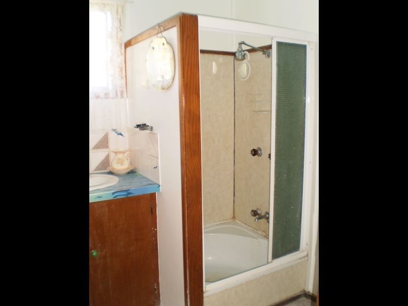 6 Gordon Street, Bowen QLD 4805