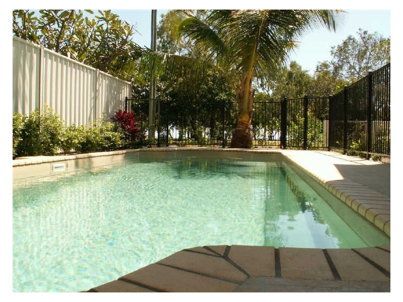 1/87A Horseshoe Bay Road, Bowen QLD 4805