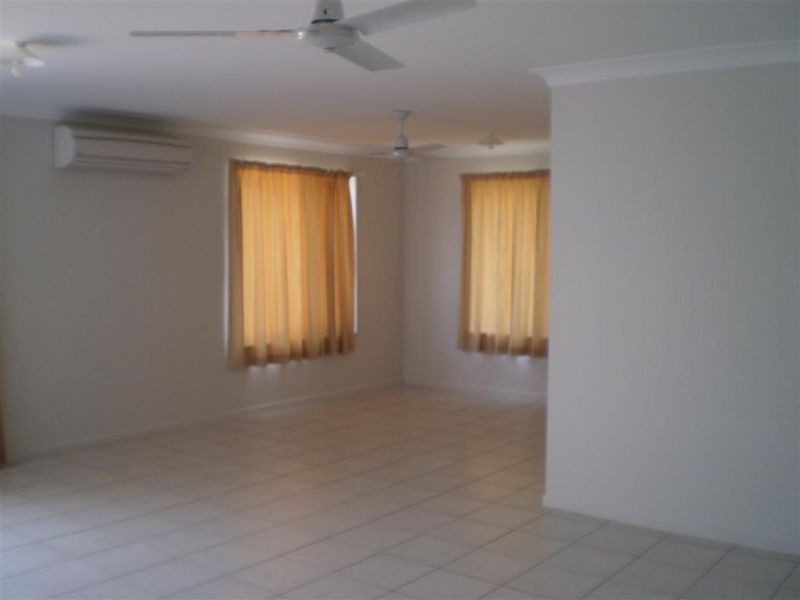 8 Lexington Court, Bowen QLD 4805