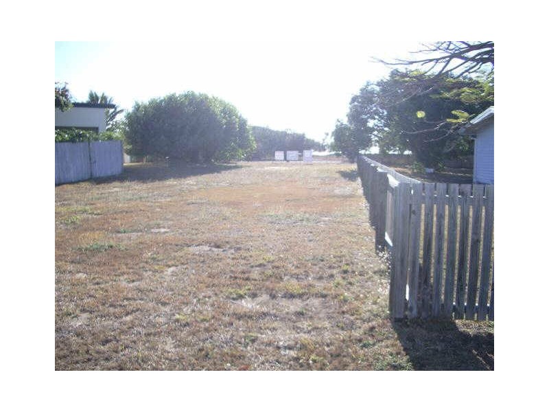 86 Whitsunday Street, Bowen QLD 4805
