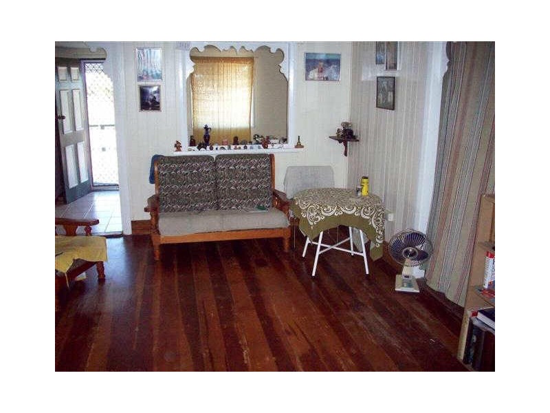 15 Leichhardt Street, Bowen QLD 4805