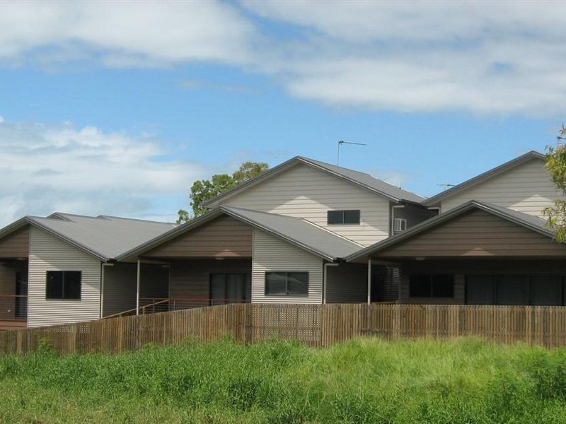 3/34 St Kilda Street, Bowen QLD 4805