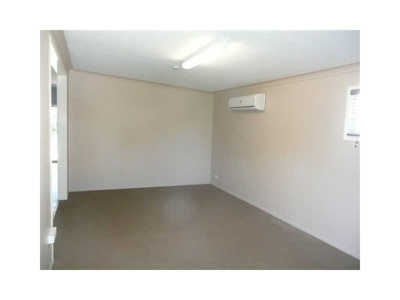 10 Marshall Street, Bowen QLD 4805