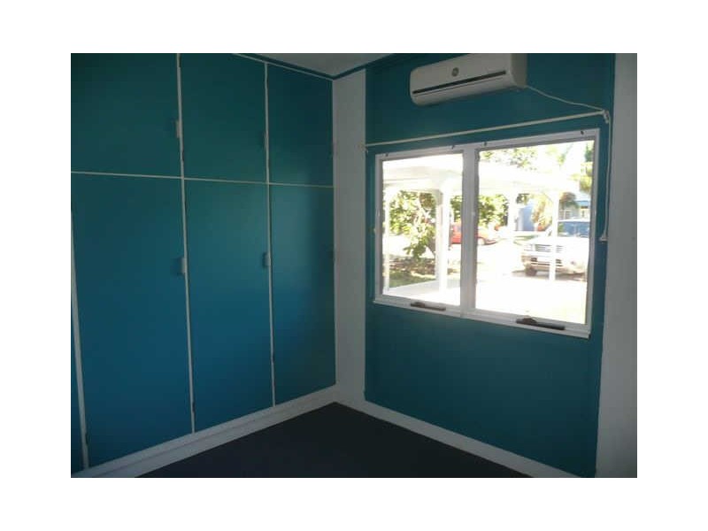 10 Marshall Street, Bowen QLD 4805