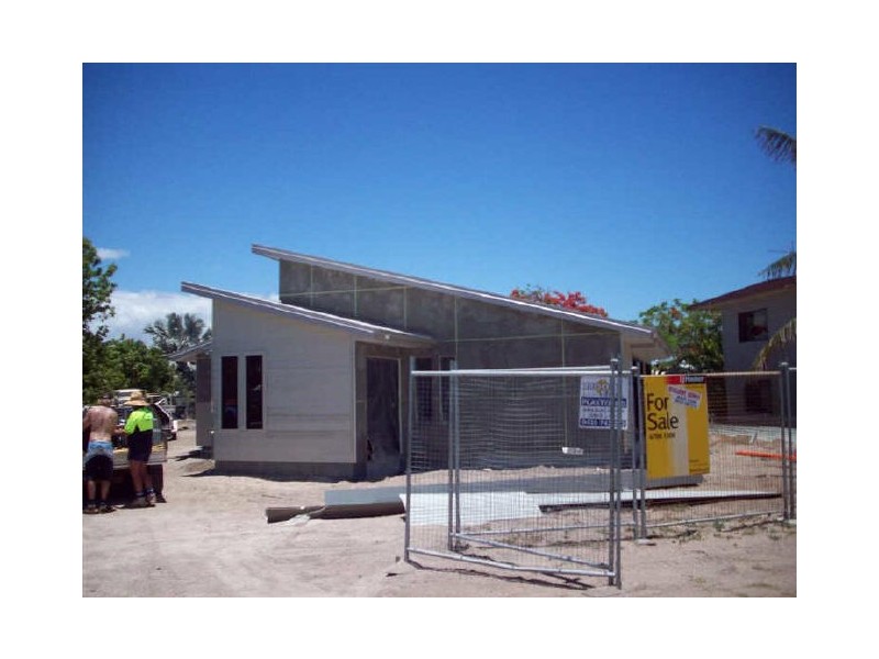 11 Field Street, Bowen QLD 4805