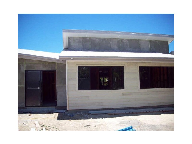 11 Field Street, Bowen QLD 4805