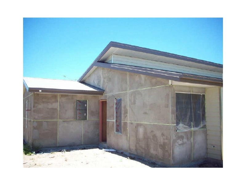 11 Field Street, Bowen QLD 4805