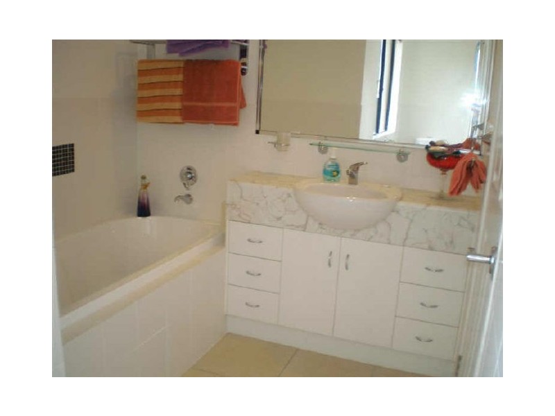 4/81 Tollington Road, Bowen QLD 4805