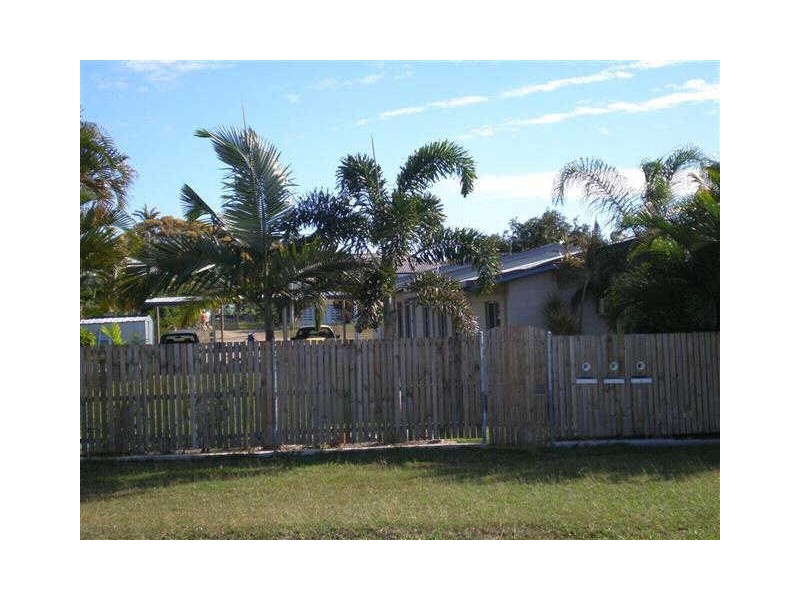 Unit 2-51 Leichhardt Street, Bowen QLD 4805