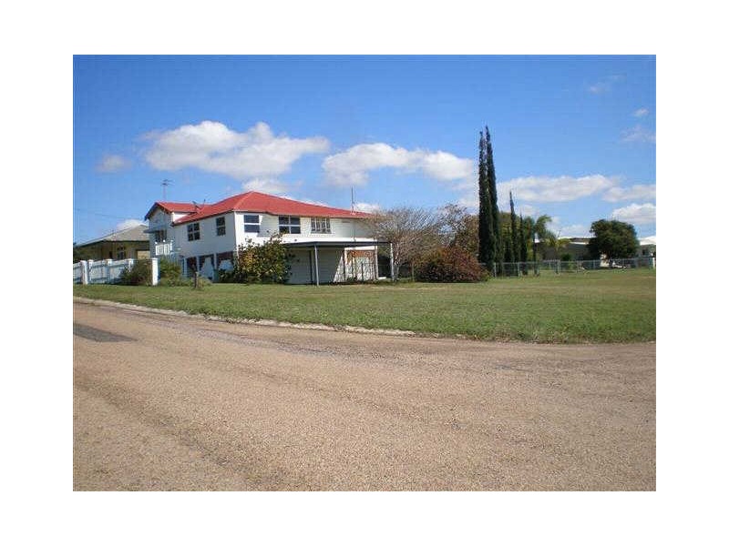94 Williams Street, Bowen QLD 4805