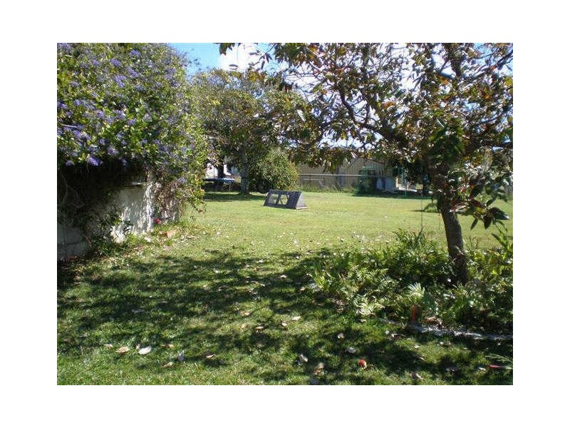 94 Williams Street, Bowen QLD 4805