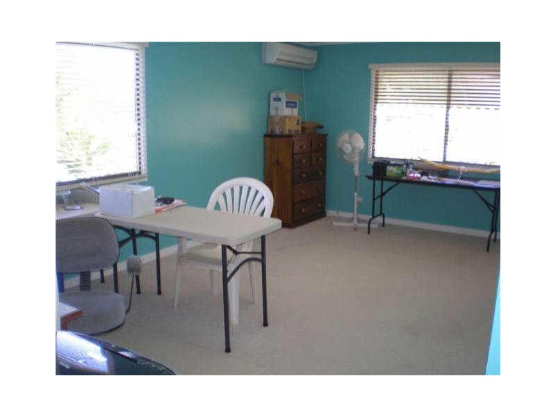 46 Whyte Avenue, Bowen QLD 4805