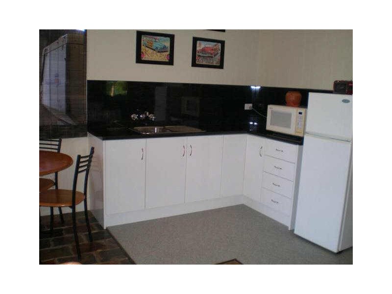 46 Whyte Avenue, Bowen QLD 4805