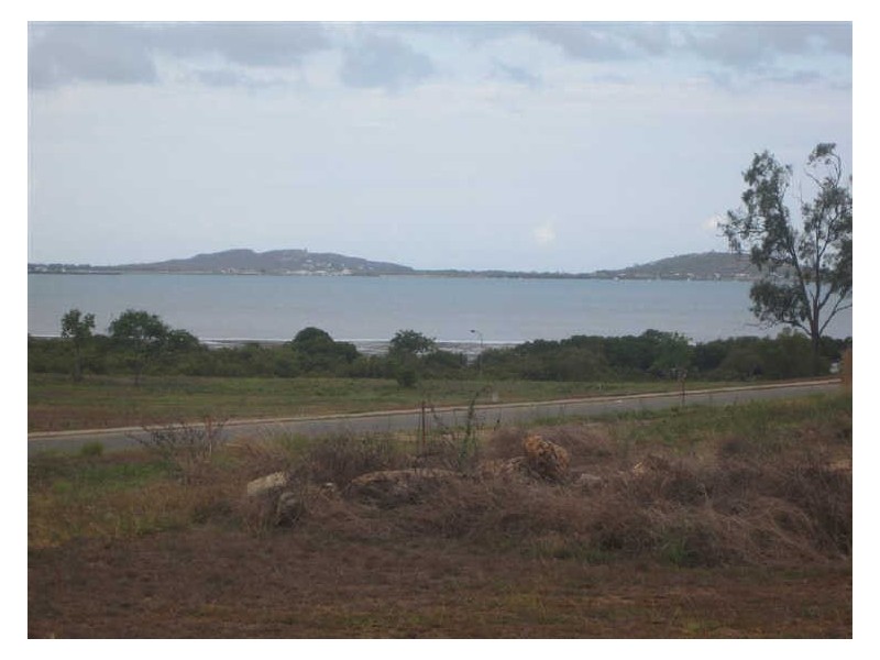 17 Sunshine Court, Bowen QLD 4805