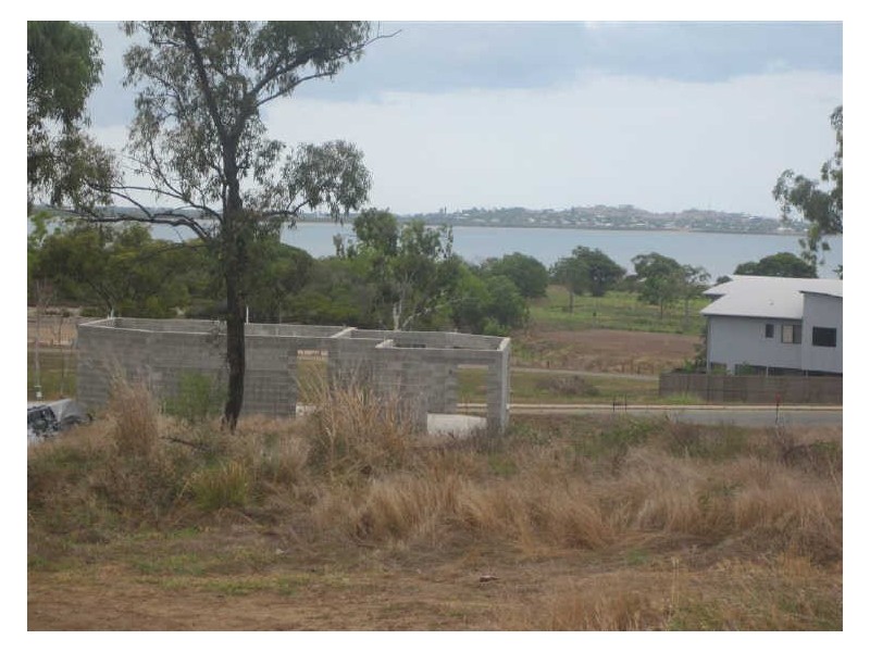 17 Sunshine Court, Bowen QLD 4805