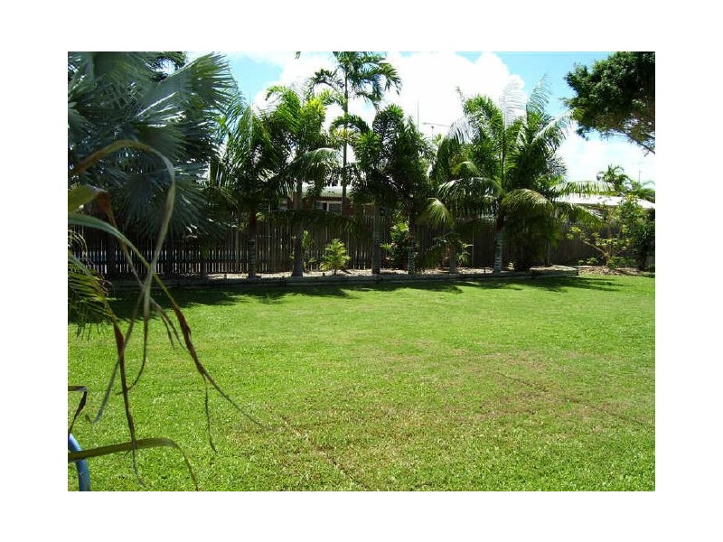 18 Brighton Road, Bowen QLD 4805